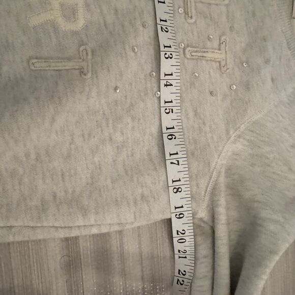 American Eagle Sweater Womens Medium Gray Sweatshirt Melt My Heart Logo Sequin M - Picture 3 of 7